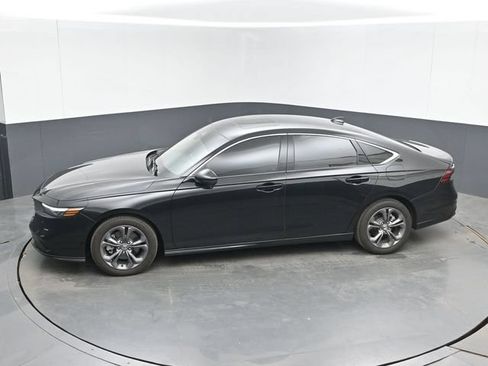 Used 2024 Honda Accord EX-L image 13