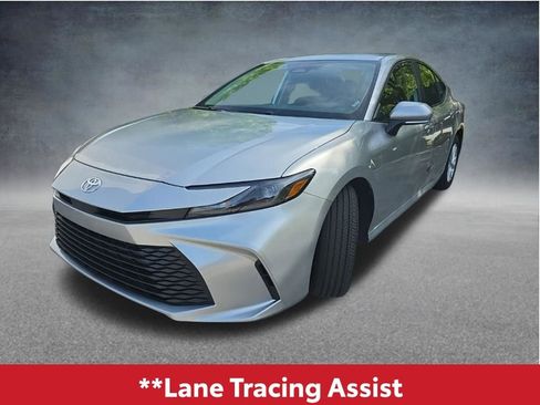 Used 2026 Toyota Camry LE FWD image 10