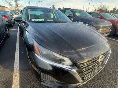 Used 2023 Nissan Altima 2.5 SV