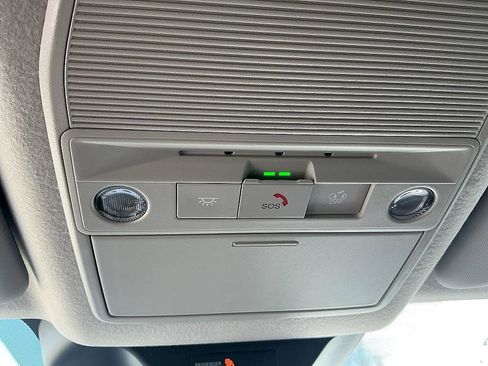 New 2026 Nissan Kicks SR image 21