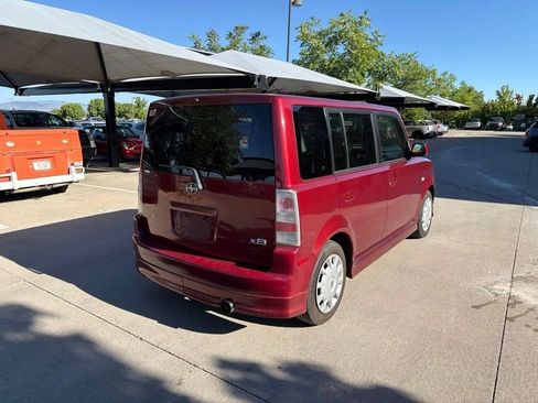 Used 2006 Scion xB FWD image 5
