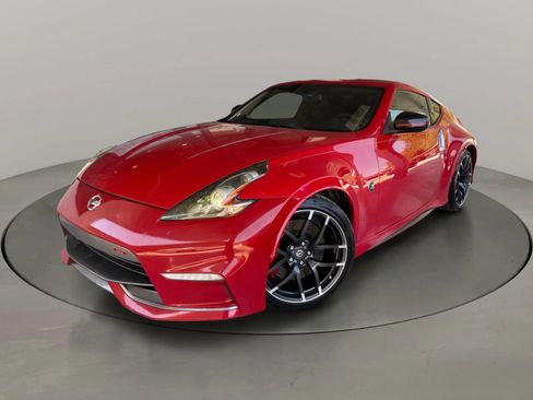 Used 2016 Nissan 370Z NISMO RWD image 1