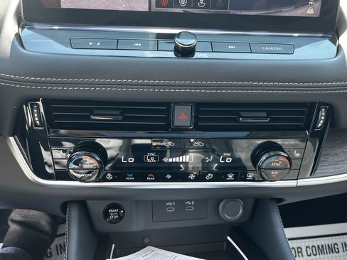 New 2026 Nissan Rogue Platinum AWD/4WD image 24