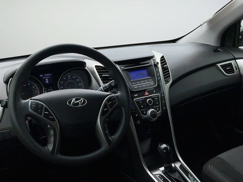 Used 2015 Hyundai Elantra GT FWD image 21