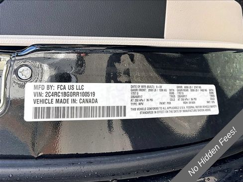 Used 2024 Chrysler Pacifica Touring-L FWD image 30