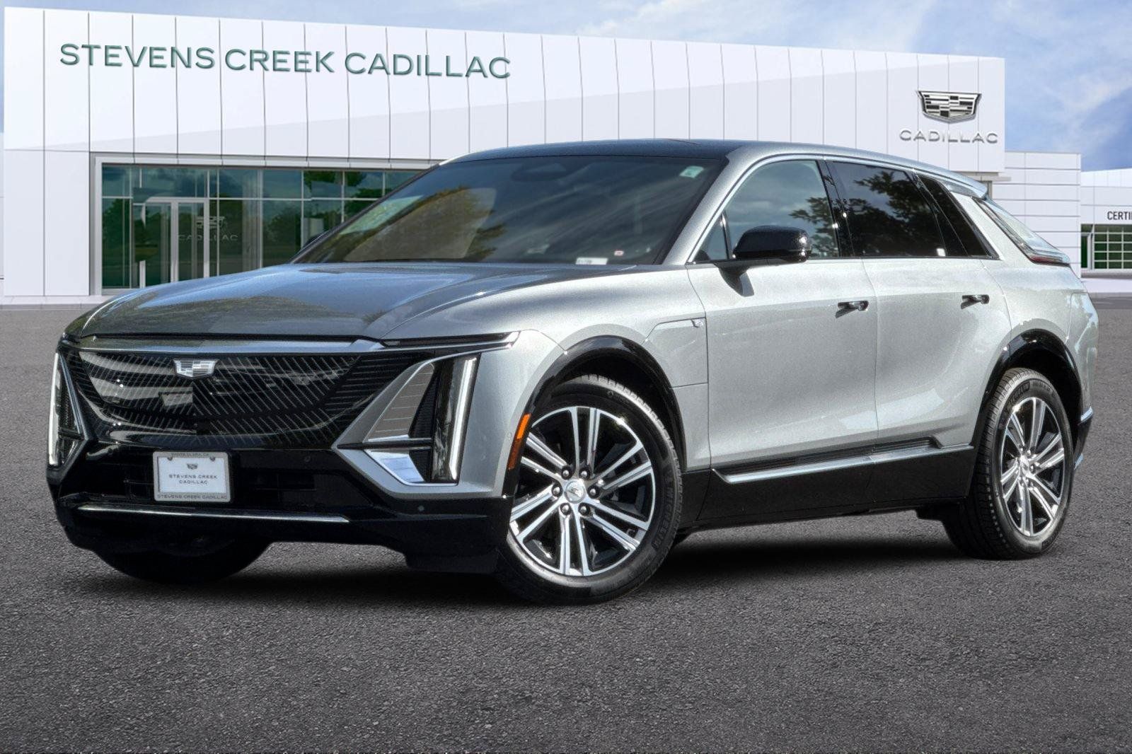 Certified 2024 Cadillac Lyriq Luxury RWD image 7