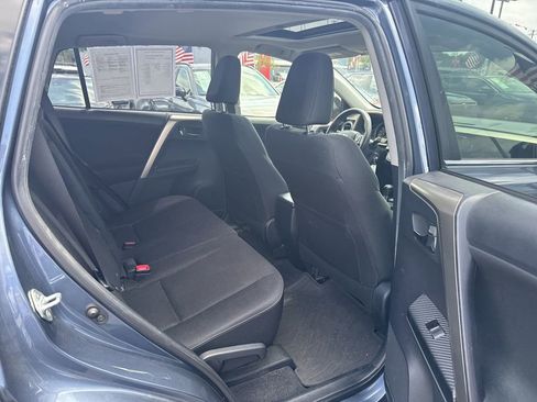 Used 2014 Toyota RAV4 XLE FWD image 17