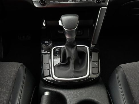 Used 2025 Kia Seltos S image 22