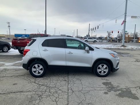 Used 2019 Chevrolet Trax LT w/ Driver Confidence Package image 6