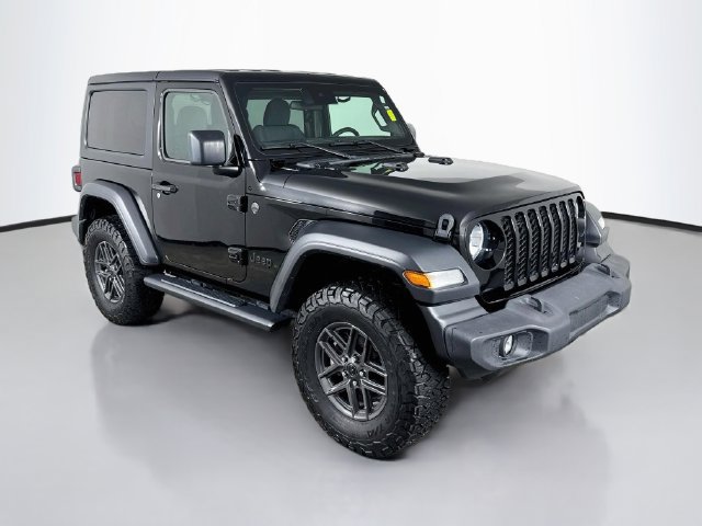 Used 2024 Jeep Wrangler Sport AWD/4WD image 3