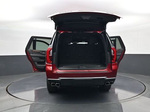 Used 2026 GMC Yukon Denali AWD/4WD image 33