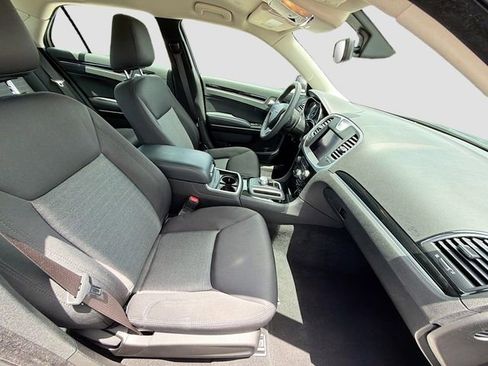 Used 2023 Chrysler 300 Touring w/ Sport Appearance Package RWD image 14
