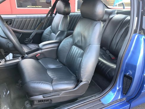 Used 1994 Pontiac Grand Prix SE image 10