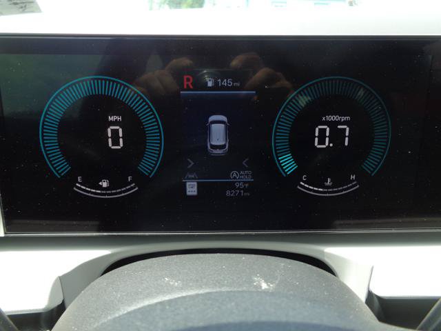 Used 2025 Hyundai Tucson SE FWD image 37