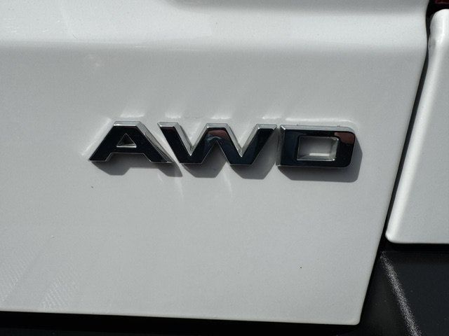 Used 2022 Ford Maverick XL w/ Equipment Group 100A Standard AWD/4WD image 18