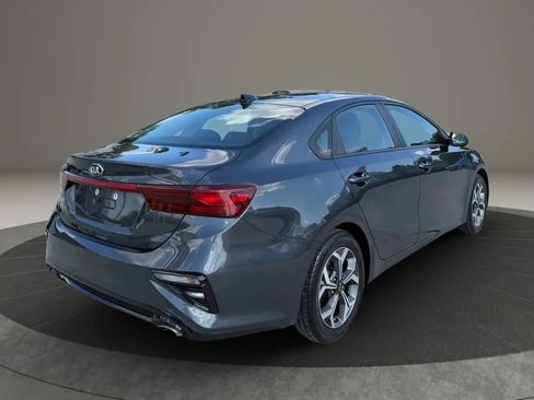 Used 2020 Kia Forte LXS FWD image 6