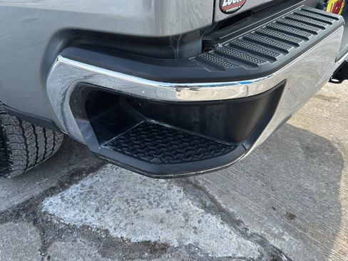 Used 2025 Chevrolet Silverado 1500 LT image 39