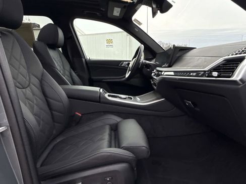 Used 2025 BMW X5 xDrive40i w/ Premium Package image 16