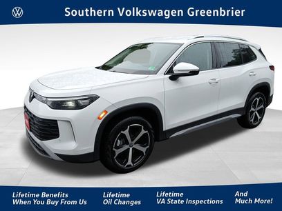 New 2025 Volkswagen Tiguan SE