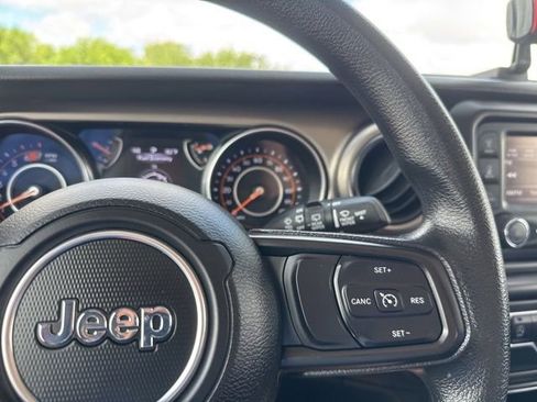 Used 2021 Jeep Wrangler Unlimited Sport AWD/4WD image 11