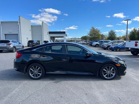 Used 2019 Honda Civic EX image 10
