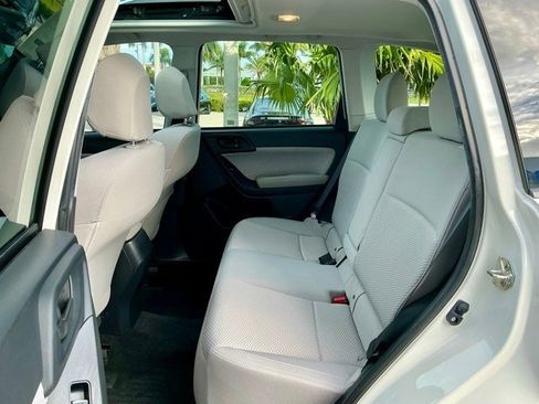 Used 2018 Subaru Forester 2.5i Premium image 8