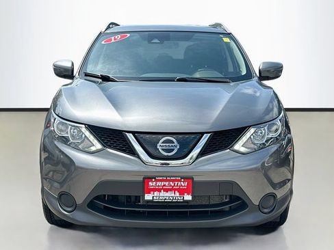 Used 2019 Nissan Rogue Sport SV AWD/4WD image 4