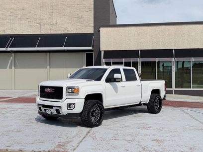 Used 2016 GMC Sierra 2500 Denali w/ Duramax Plus Package