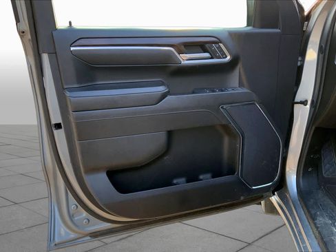 Used 2025 GMC Sierra 1500 SLT RWD image 21
