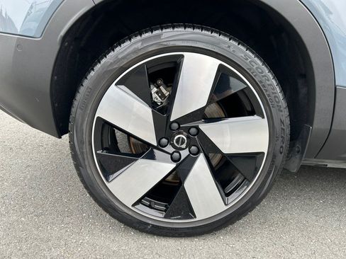 Used 2023 Volvo C40 P8 Recharge Plus w/ Climate Package AWD/4WD image 59