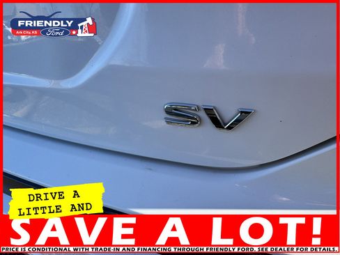 Used 2023 Nissan Kicks SV image 6