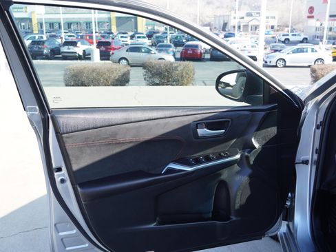 Certified 2017 Toyota Camry XSE image 18