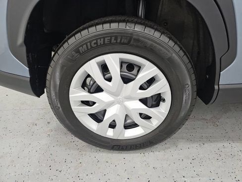 Certified 2024 Toyota Corolla Cross L AWD/4WD image 8