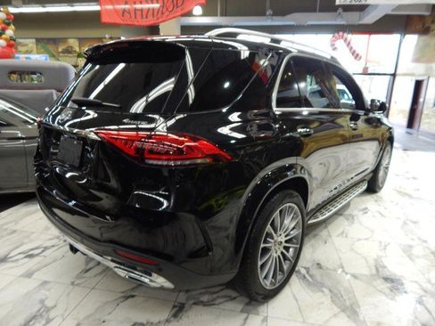 Used 2022 Mercedes-Benz GLE 350 4MATIC w/ AMG Line Exterior image 5