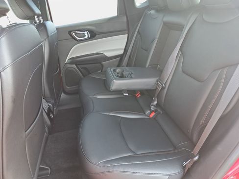 Certified 2024 Jeep Compass Limited AWD/4WD image 14