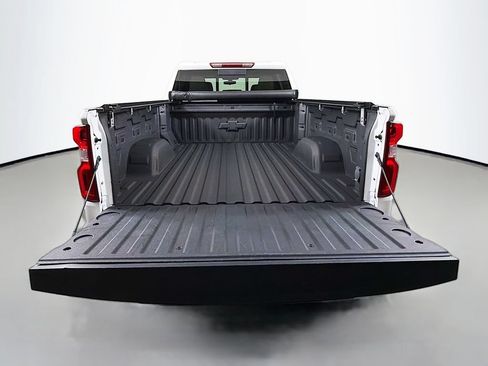 Used 2022 Chevrolet Silverado 1500 RST AWD/4WD image 23