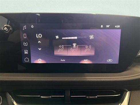 Used 2025 Buick Envista Preferred image 19