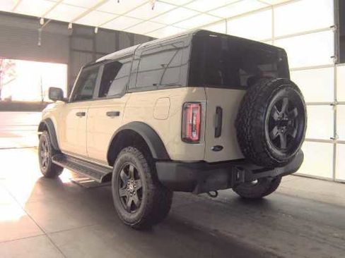 Used 2025 Ford Bronco Outer Banks image 6