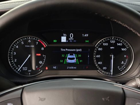 Used 2025 Cadillac XT5 Premium Luxury image 15