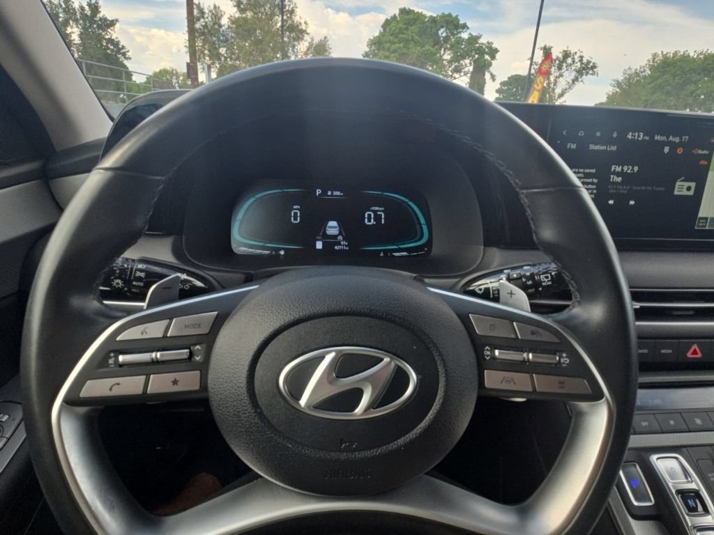 Used 2025 Hyundai Palisade SEL FWD image 32