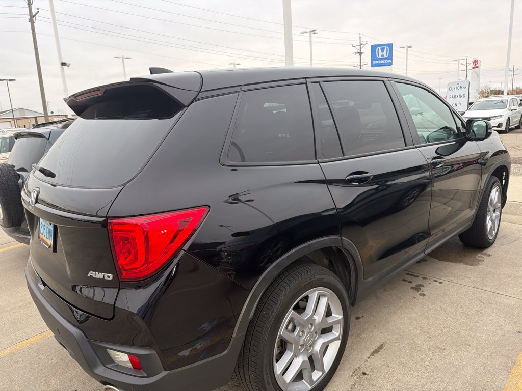 Used 2024 Honda Passport EX-L image 3