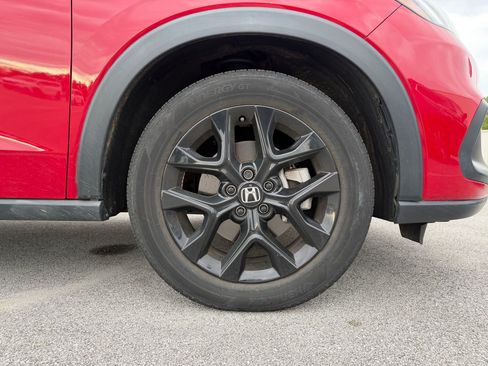 Used 2024 Honda HR-V Sport image 8