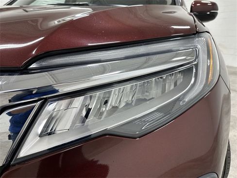 Used 2022 Honda Pilot Elite image 11