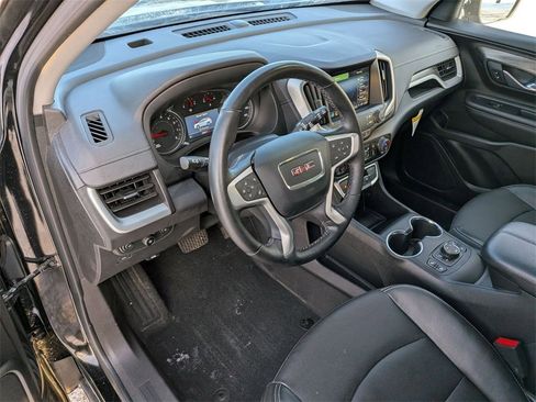 Used 2023 GMC Terrain SLT w/ Elevation Edition image 11