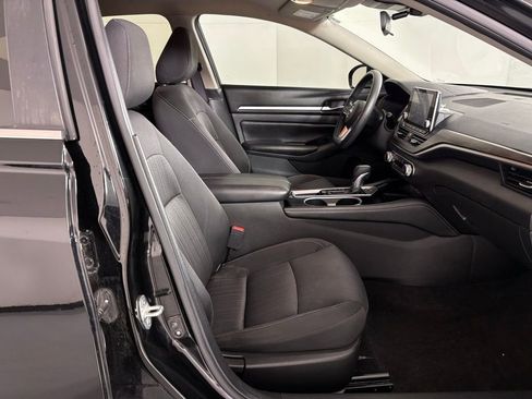 Used 2023 Nissan Altima 2.5 SV image 39