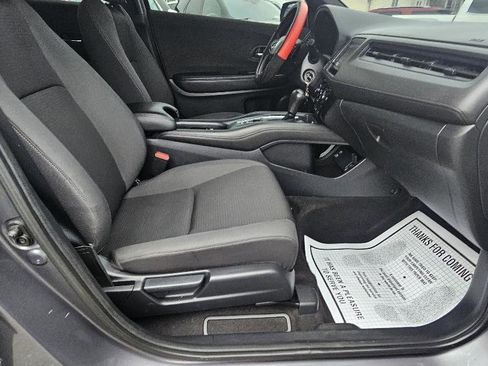 Used 2019 Honda HR-V Sport image 22