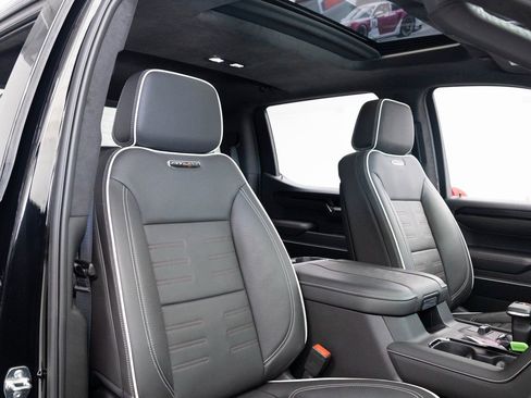 Used 2025 GMC Sierra 1500 AT4X image 25