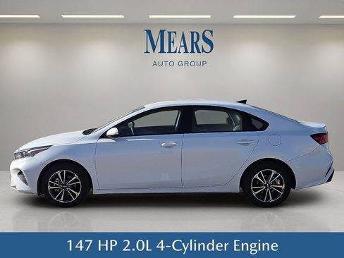 Used 2024 Kia Forte LXS image 3