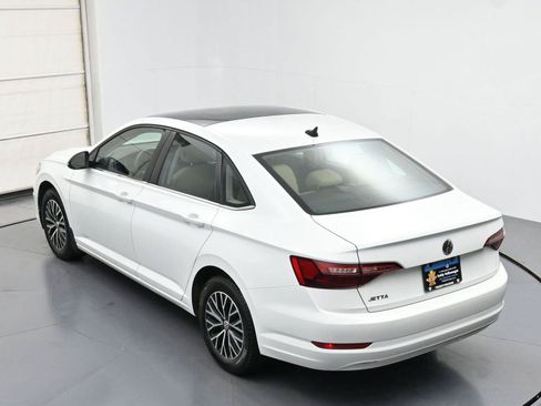 Used 2021 Volkswagen Jetta SE w/ SE Cold Weather Package FWD image 32