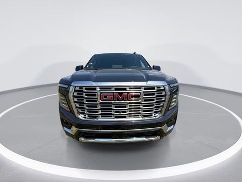 New 2026 GMC Yukon XL Denali w/ Denali Reserve Package AWD/4WD image 3